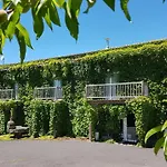 ベッド・アンド・ブレックファスト Domaine Des Pecheries Montel-de-Gelat